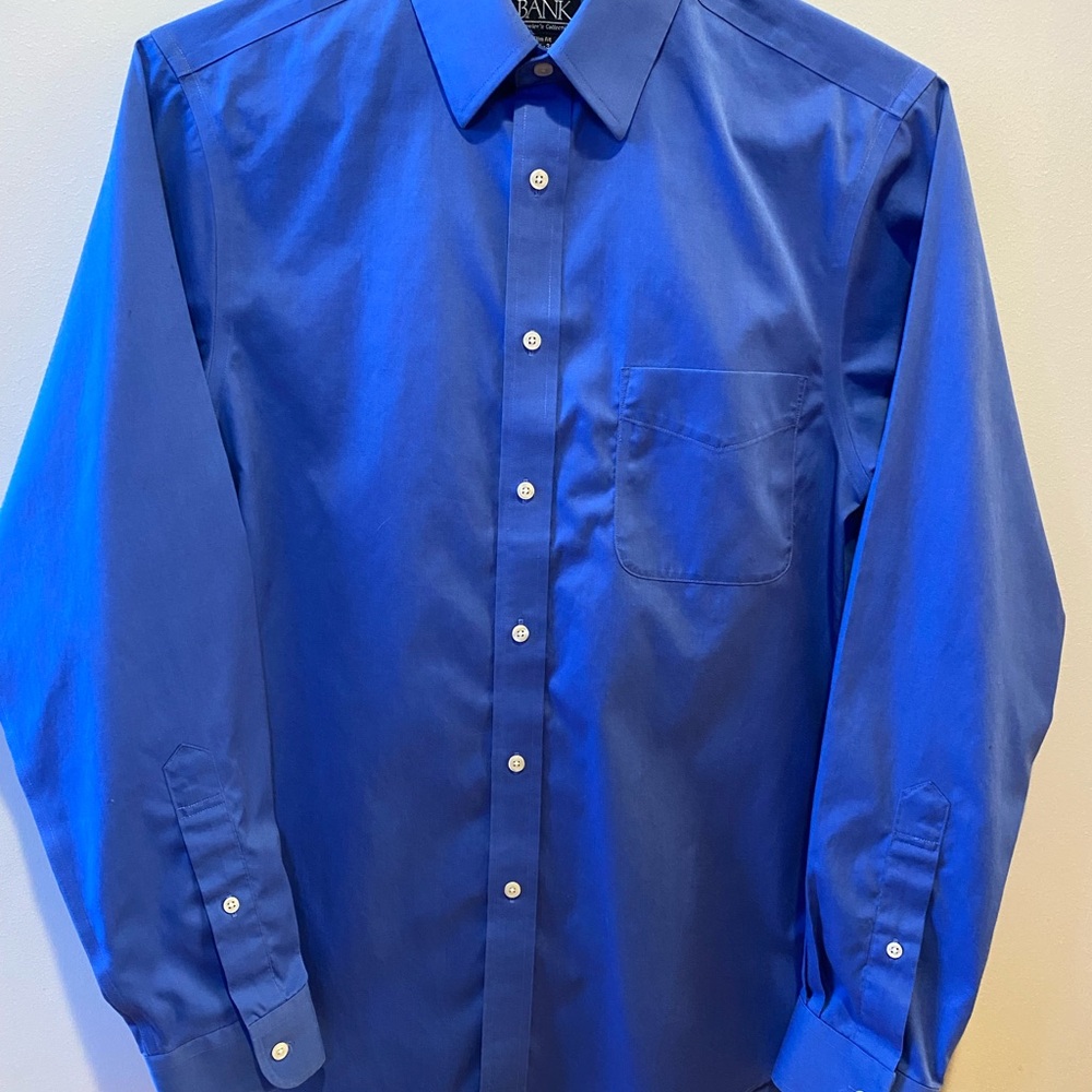 Jos. A. Bank Blue Dress Shirt Long-Sleeved Button-Up